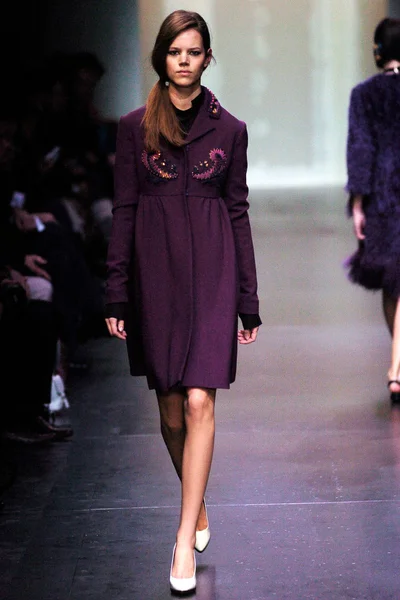 Look 32